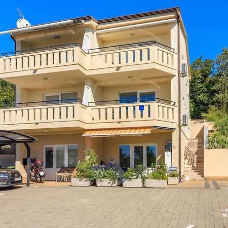 Apartments Petak Novi Dramalj Εξωτερικό φωτογραφία